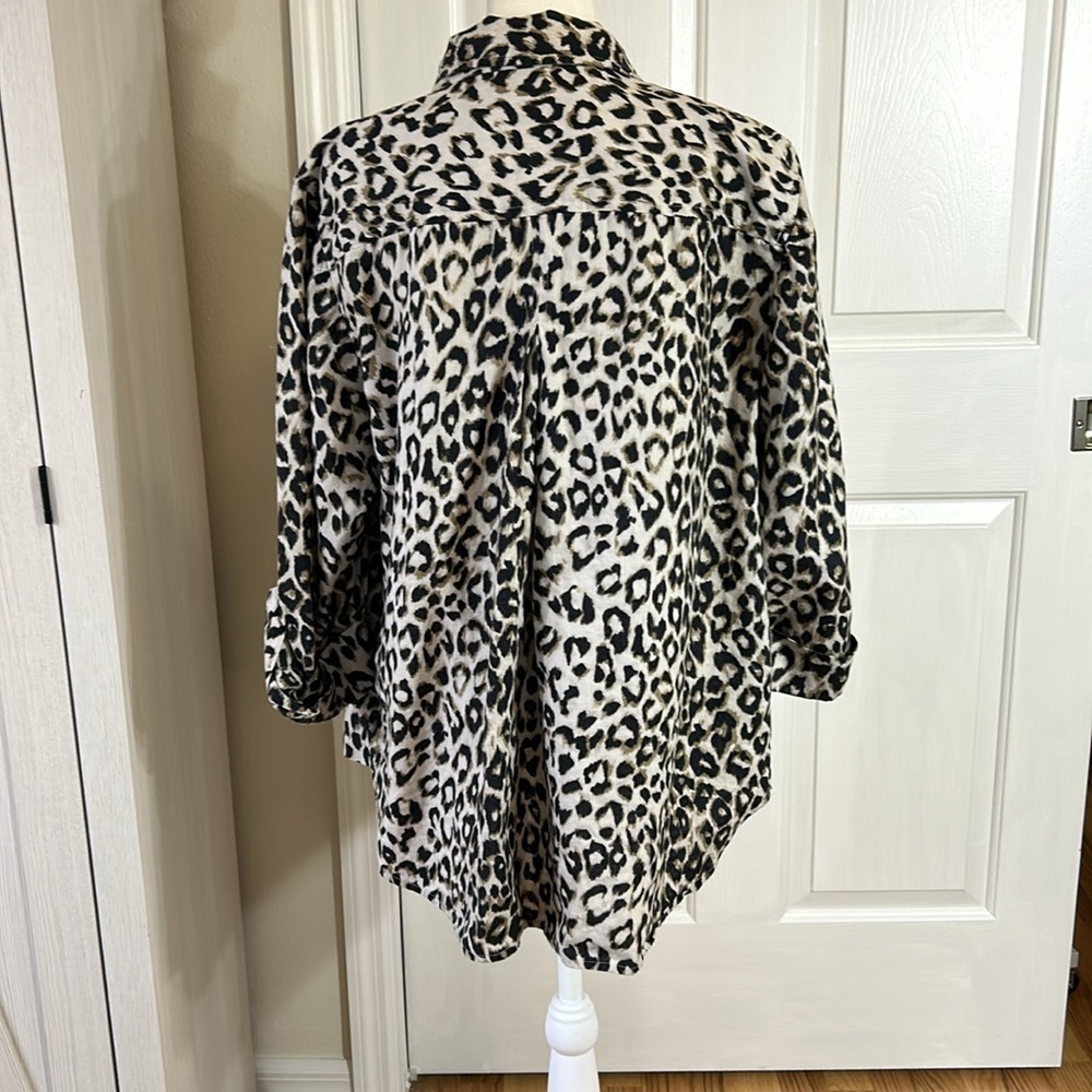 Jones New York Sports Women Animal Print Long Sleeve Button Up Blouse Sz 1X - Picture 4 of 9